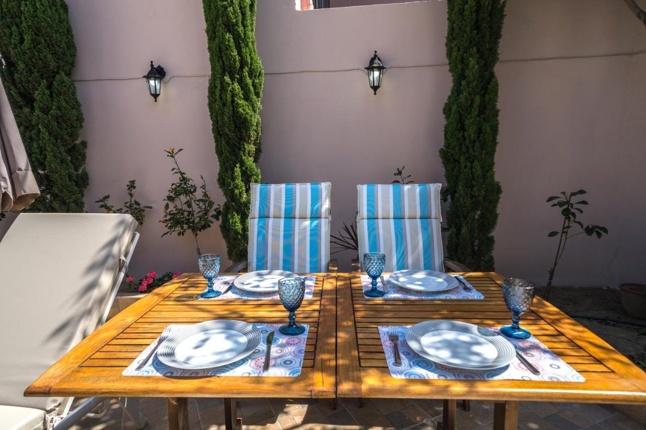 Iro City And Beach Boutique Homes خانيا المظهر الخارجي الصورة