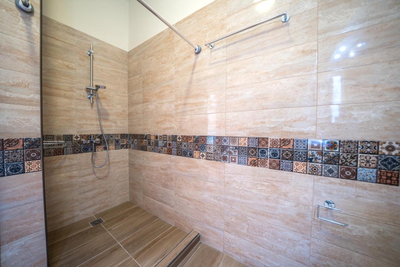 Iro City And Beach Boutique Homes خانيا المظهر الخارجي الصورة