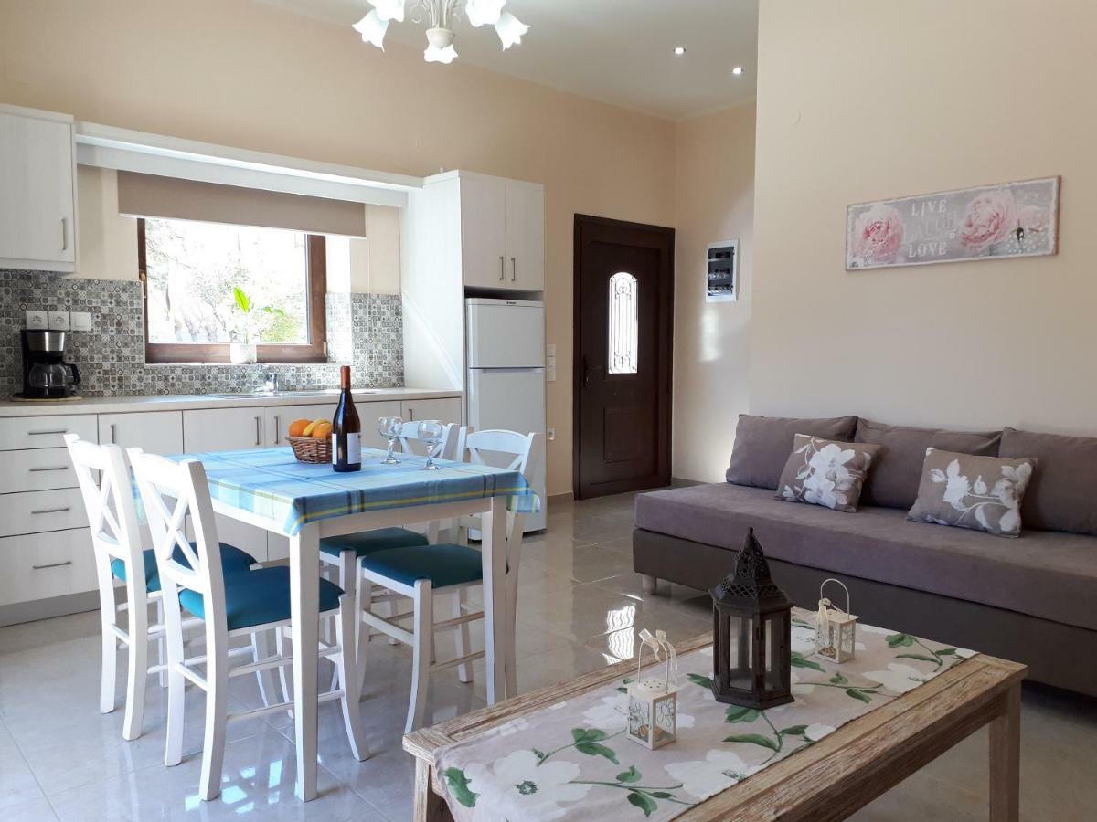Iro City And Beach Boutique Homes خانيا المظهر الخارجي الصورة